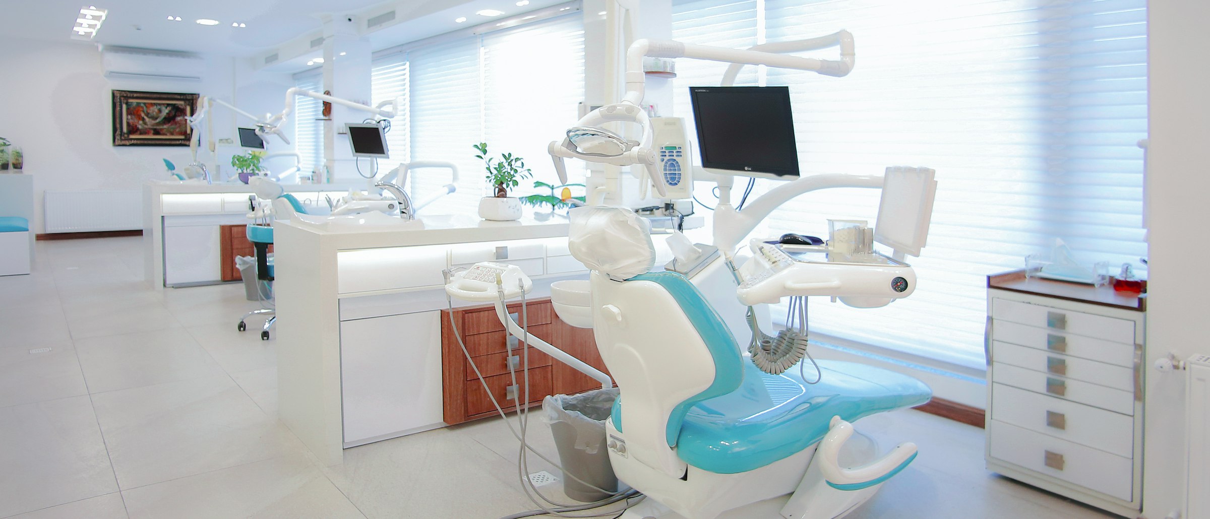 Bright, modern treatment room at Vector Dental Studio